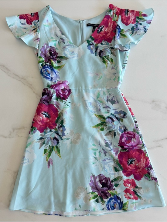 White House Black Market Dresses & Skirts - White House Black Market Light Blue Floral V-Neck Dress